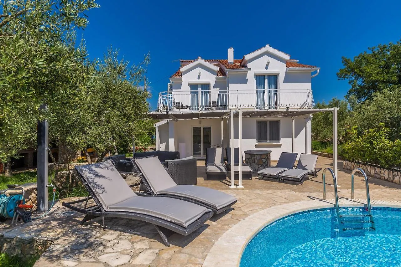 Holiday Home Olive Garden Brzac Croatia