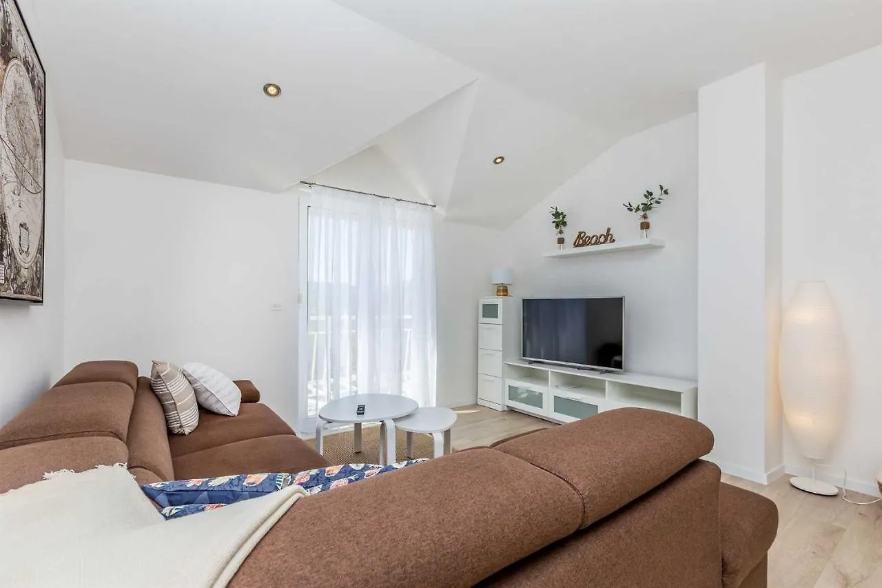 Holiday Home Olive Garden Brzac Croacia